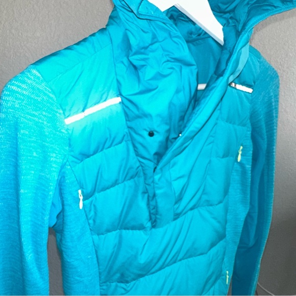 Lululemon Fluff Off Pullover Goose Down Light Aqua Blue Sz 6 - Picture 8 of 17